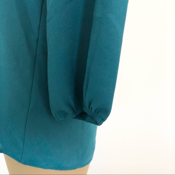 {Everly} 3/4 Sleeve Top - Picture 4 of 7